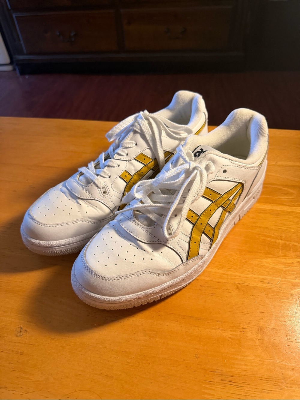 *Rare Discontinued Colorway Asics EX8 white/mustard seed leather sneakers